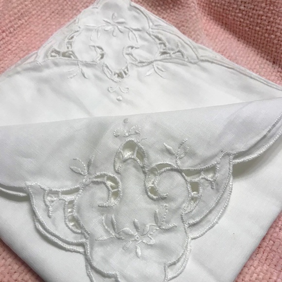 NWT Linen napkins (6)